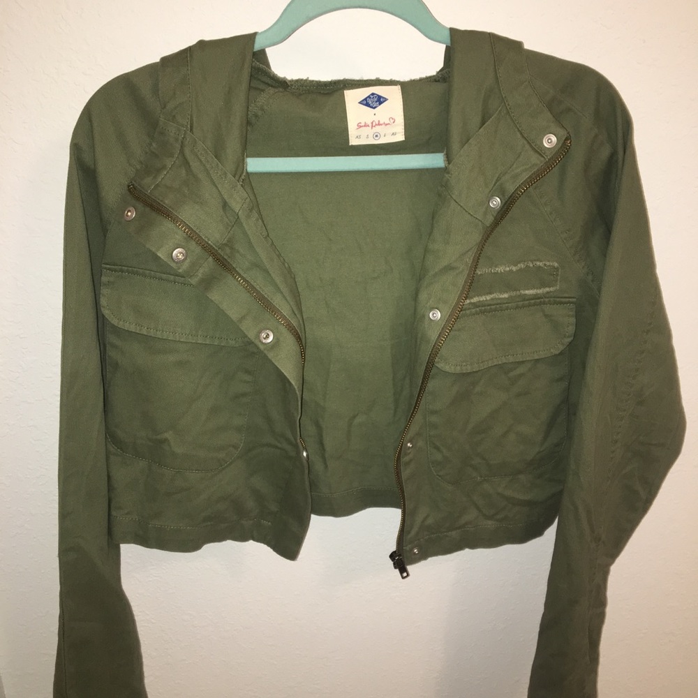 Crop Jacket - Picture 1 of 3